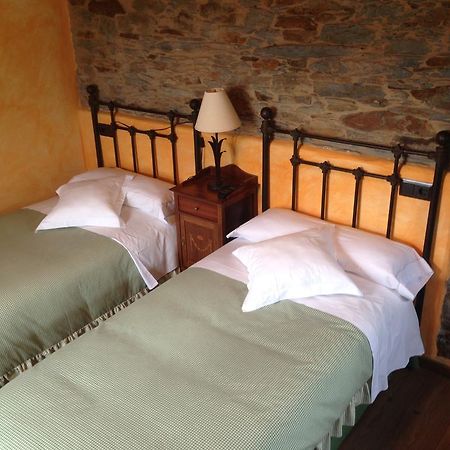 Casa De Aldea El Conceyu Guest House Navia Exterior photo
